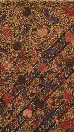 Kain sarong (unsewn sarong cloth) bukitan by Oey Mho Tjoe