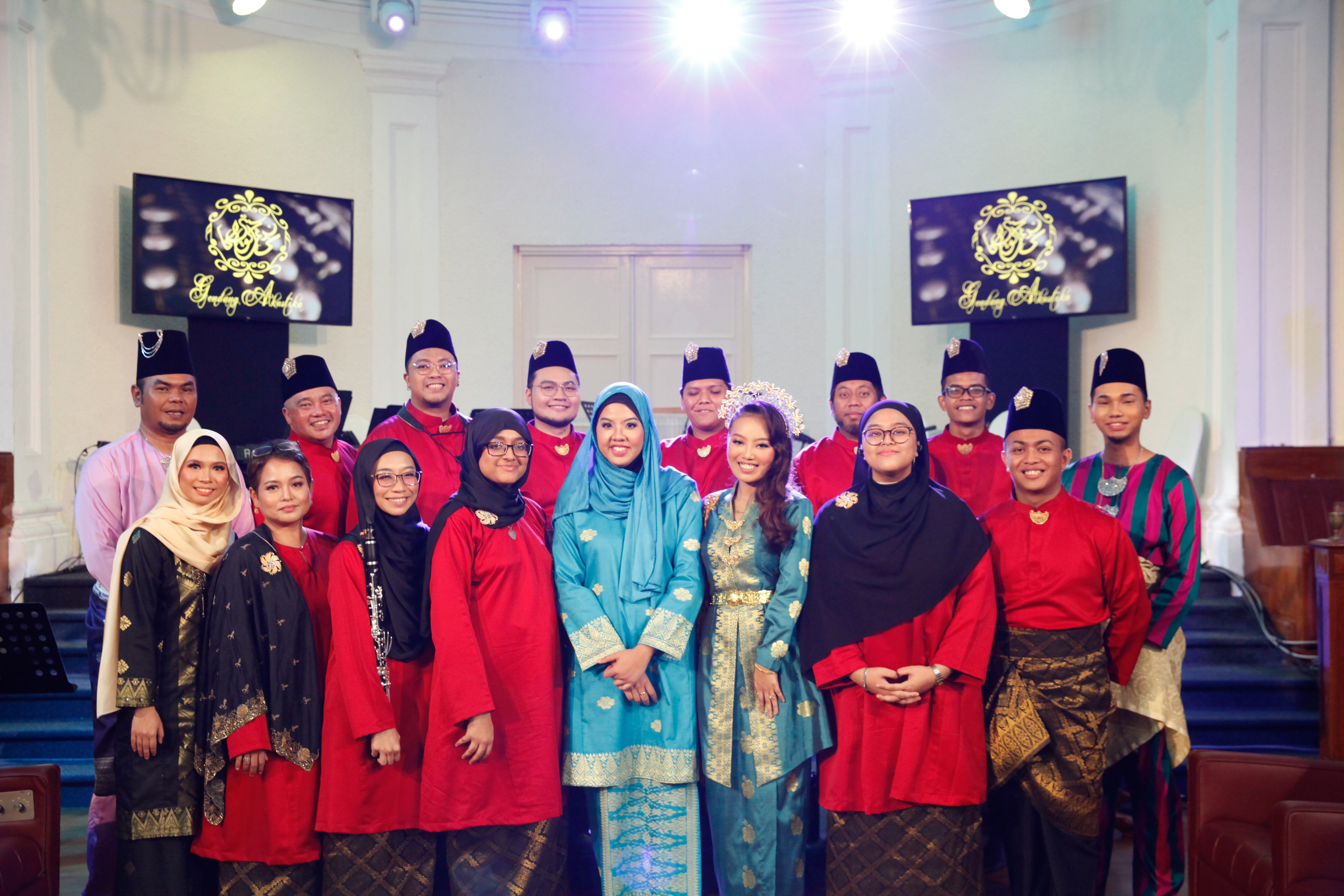 Sing Swing with Gendang Akustika