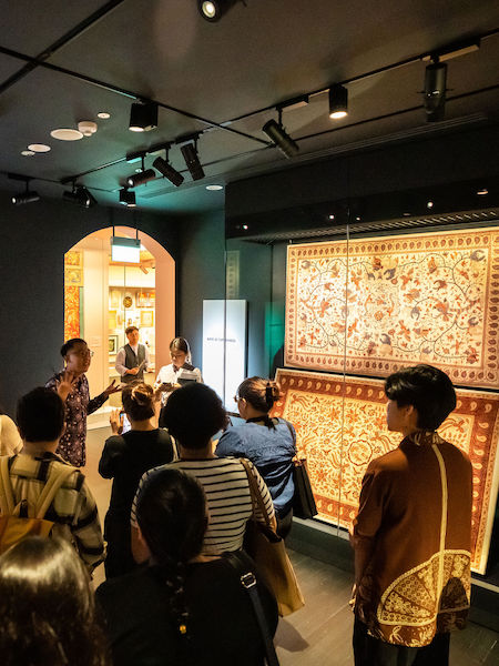 Daily Guided Tours at Peranakan Museum