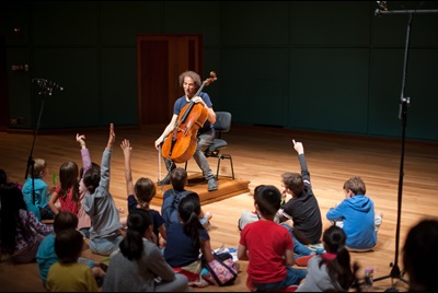 6 After hearing about the different types of Baroque dances the children hear it live from British cellist Colin Carr