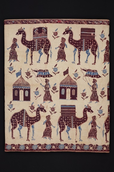 Sarong With Camel and Tents