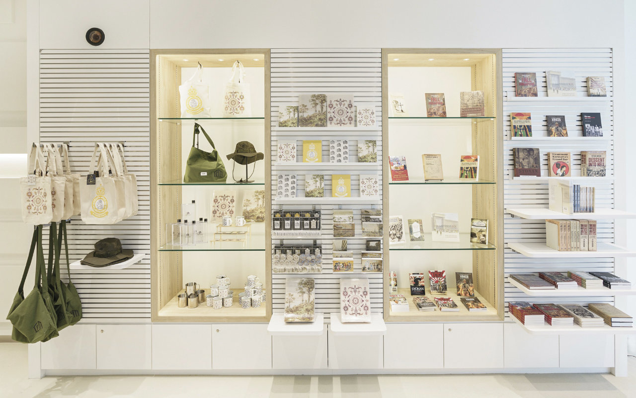 MUSEUM LABEL shop