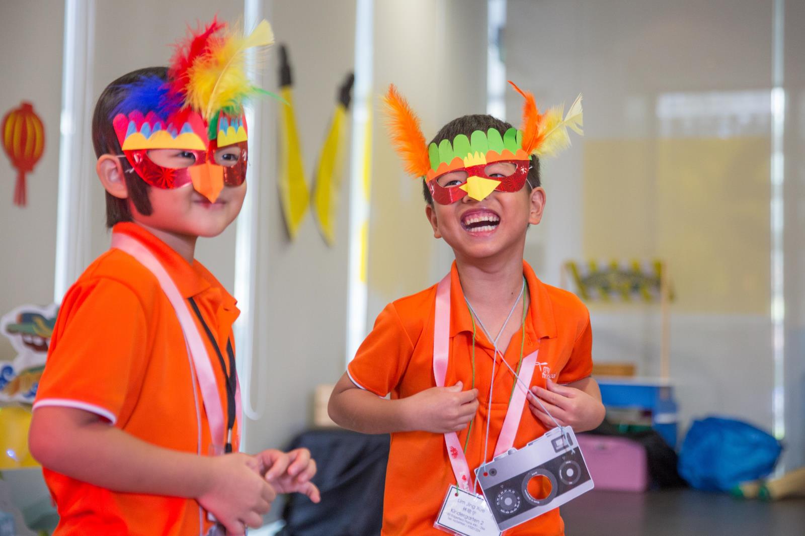 Parrot mask preschool