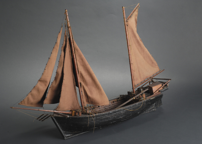 500x700 Boat Model