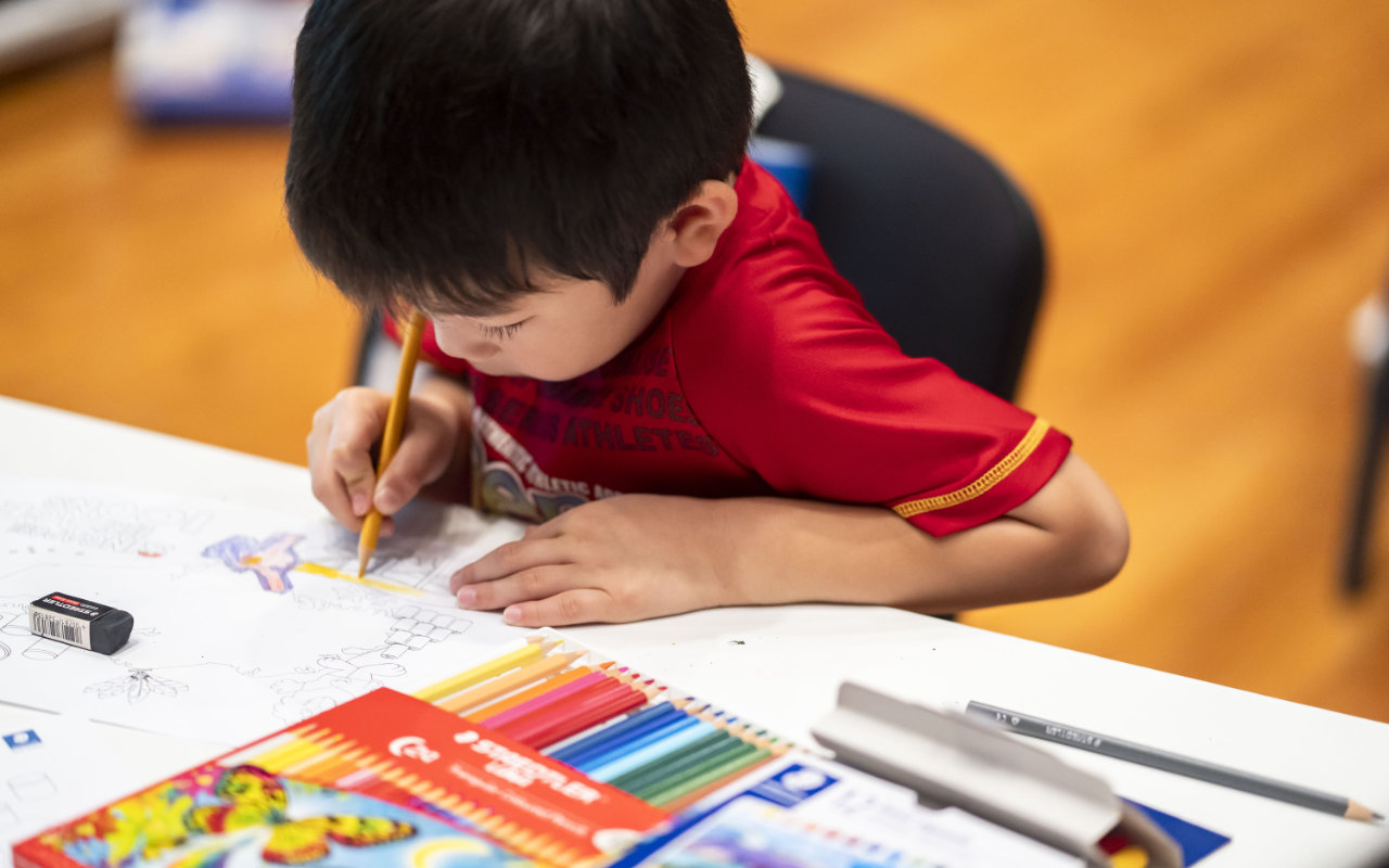 Colouring competition