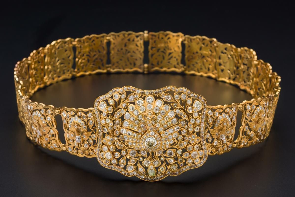 Belt with buckle