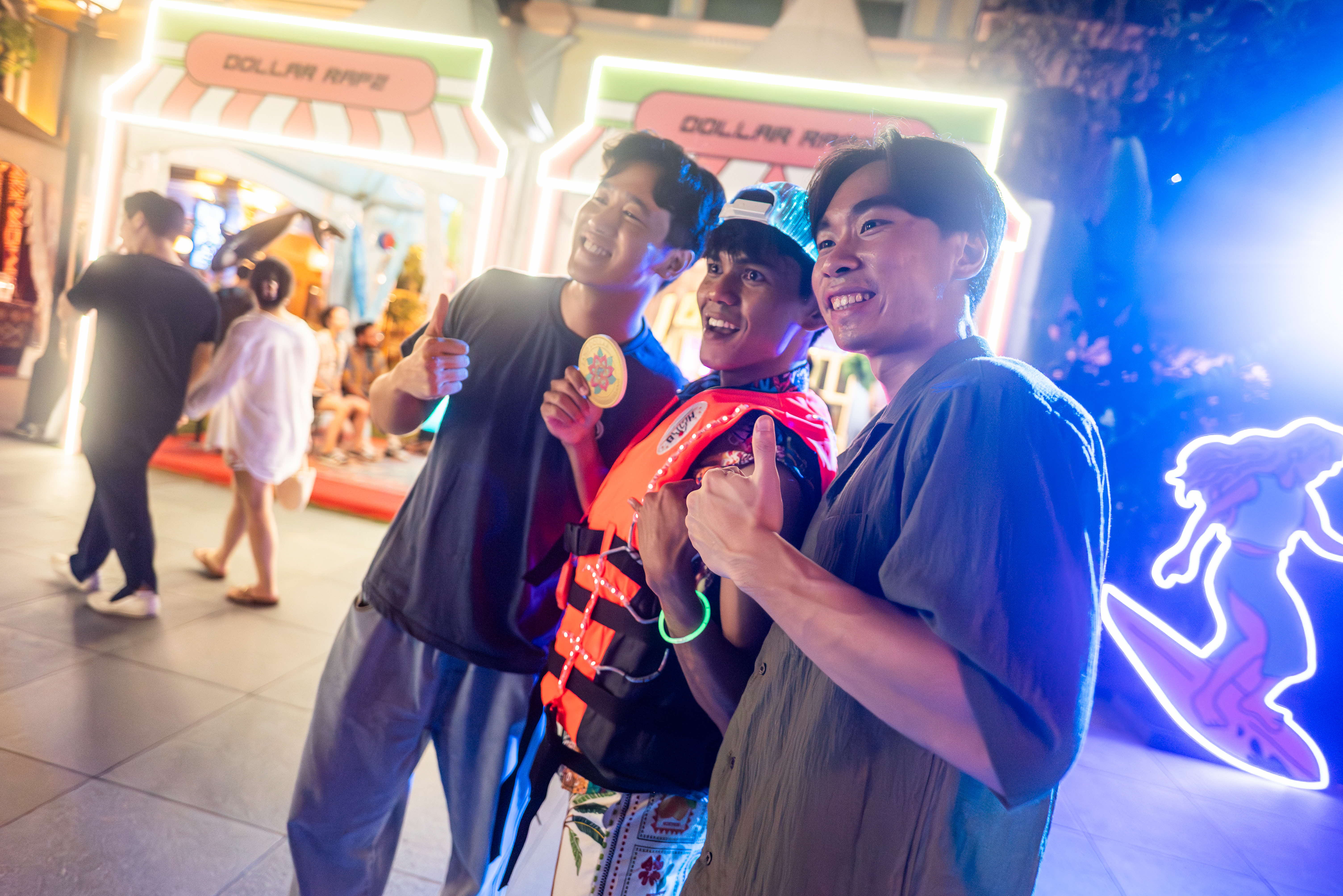 SNF2025 Roving Characters